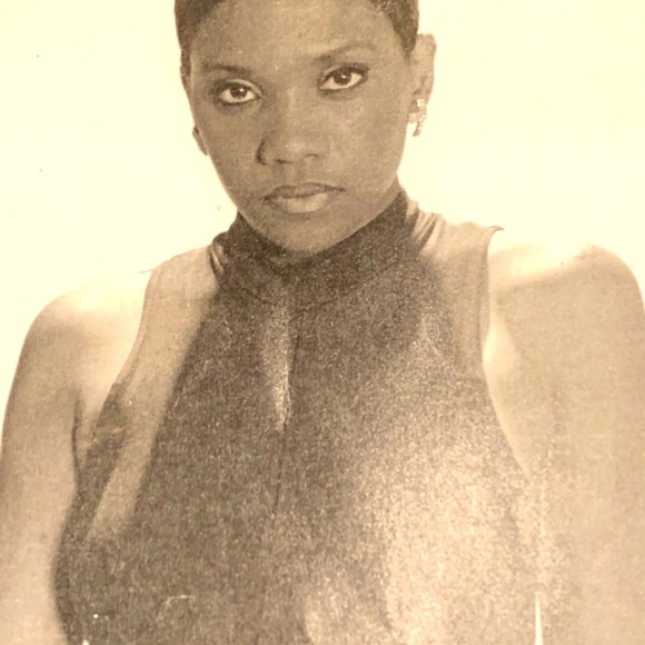 Meet your Posher, Monique “NIKI” - Picture 6 of 8